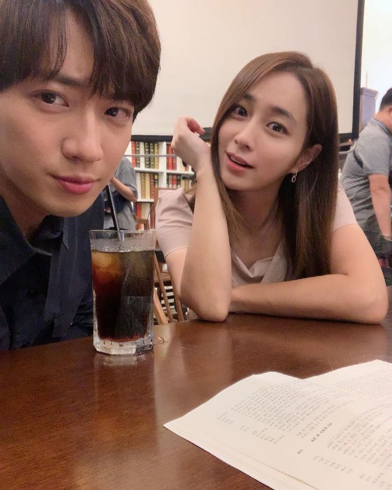 Actor Lee Min-jung and Lee Sang-yeob encouraged KBS 2TV weekend drama I went once to watch.Lee Min-jung posted a picture on his instagram on July 11 with an article entitled Today is the day I went once.The photo shows Lee Min-jung and Lee Sang-yeob, who are playfully frowned upon, and their shining visuals catch their attention.The friendly atmosphere of the two also attracts attention.The fans who responded to the photos responded It looks so good, Should catch the premiere today and We want to know.