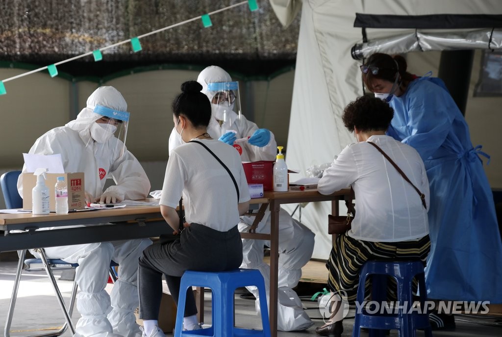 [1보] 코로나19 어제 35명 신규확진..지역발생 20명·해외유입 15명 | 인스티즈