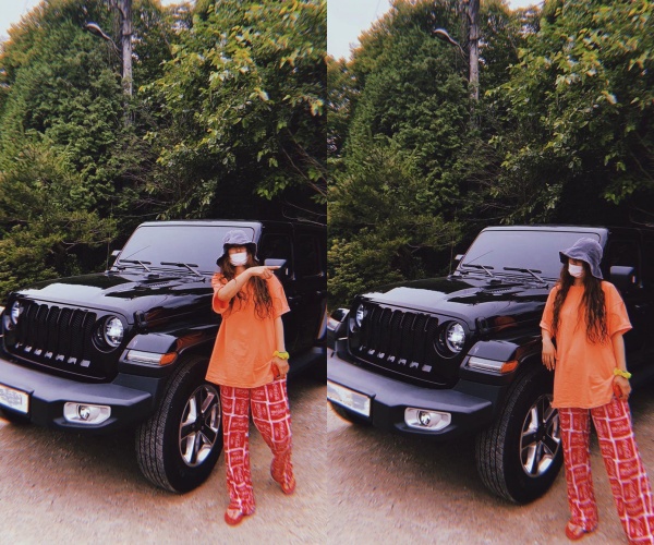 Singer Huang Bo has revealed how he drove a luxury car.Huang Bo posted on his SNS on the 12th, I am in a sleeper wind and I am a soul. If you do not say it, I will go out.In the photo, Huang Bo is posing in a luxury SUV wearing comfortable pajama pants, T-shirts, slippers and so on.Although he is dressed in pajamas, he has created an atmosphere with the unique charm of Huang Bo.Huang Bo SNS