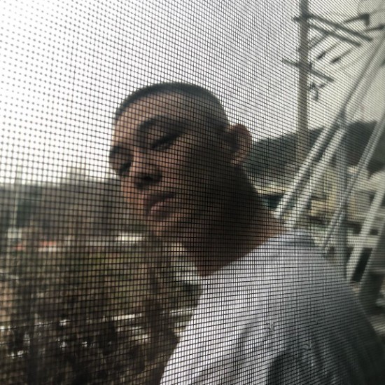 Actor Yoo Ah-in showed off his warm visualsOn the 13th, Yoo Ah-in posted a picture through his Instagram.In the open photo, Yoo Ah-in looks at the camera with a brainwashing eye. In particular, Yoo Ah-in captures his attention with a perfect digestion of the half-hair style.On the other hand, Yoo Ah-in has recently appeared in MBC entertainment I live alone and has collected topics by revealing candid daily life.Photo: Yoo Ah-in Instagram