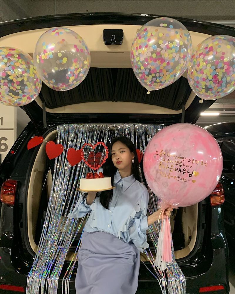 Actor and group Apink member Son Na-eun told MBC Drama I want to eat with you for dinner End.Son Na-eun wrote on his personal Instagram account on July 15, Thank you for the last time you touched the Noel Avengers, the best teamwork ever. Noel loses, but Noel loses.# What is it?In the photo, Son Na-eun holds a cake and balloon prepared by the staff and leaves a certified photo: Very precious memories with Noel.Thank you Son Na-eun Actor , the affectionate comments of the staff, doubled the warmth.park jung-min