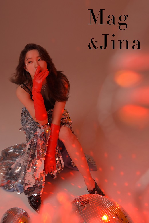 Jeon Ji-yoon will show you the image of Singer Song Writer, not rapper The McAngies picture of the singer Jeon Ji-yoon from the group Four Minute took off the veil.Jeon Ji-yoon released a soft charisma that was never seen before on the theme of Jeon Ji-yoons rough wings through the McAngie and Luna released on the 17th.In the upcoming album, Jeon Ji-yoon said: Im going to show you a solo Singer Song Writer, not a rapper.I can listen to the music of the real Jeon Ji-yoon that the fans wanted by adding the intense feeling that I have never seen before and the performance. He also showed the appearance of the artist of the world, saying that he wants to be the artist who is a model for others, he wants to heal many people with music and have a good influence.In Luna, you can also see the story of Mr. T, a comprehensive channel TV drama Mr. Trot, which caused a trot boom with interviews and pictures of singer Luna, Tirtyr Yubin, Ji Yeon-su and Eli, influencer Park Ain and Stinned.Youtuber Yangbros spiritual world, Yangbro, Big Marvel, Tik Talker Dujam, BJ Hwajeong and Doas story and health pictorial feature, you can also check the secrets of diet through Bae Jita and Ahn Sunyoungs diet challenge.