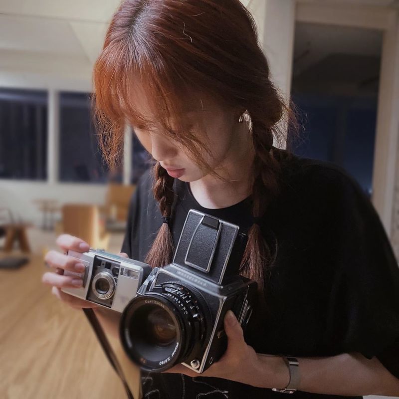 Actor Lee Sung-kyung, this pure, Beautiful looks for the show had.Lee Sung-kyung is 7 21 your own Instagram photos on several sheets showing.With speed Cameras, and whether Lee Sung-kyung is a youthful charm and you are. Lee Sung-kyungs bright and lovely atmosphere for catching up.Seen a picture with someone they are too pretty, mood beautyis the response.Meanwhile, Lee Sung-kyung is the SBS drama romantic floor from the Kim Part 2appeared.