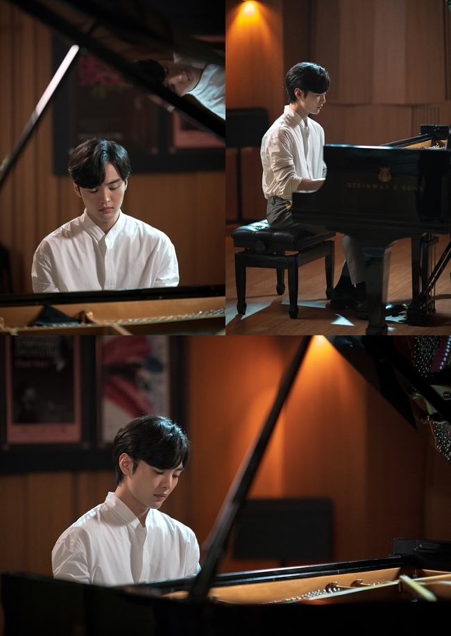 Actor Kim Min-jae transforms into The PianistDo you like Brahms, the SBS New Moon TV drama Brahms, which will be broadcasted on August 31st?(The playwright Ryu Bori/directed Cho Young-min) is attracting attention as a special material of casting and classical music of popular actors such as Park Eun-bin and Kim Min-jae.Kim Min-jae, the main character of the man, has filled up filmography in the first half of SBS through steady work activities including the first half of SBSs hit Romantic Doctor Kim Sabu 2.Kim Min-jae, who showed the growing acting power and colorful charm of each work, has become an actor who is expected to be the next work.Kim Min-jae played the role of The Pianist, who would thrill the woman in Do you like Brahms?Park Joon-yung, who he will play, won several international Piano competitions after winning the leading music competition in Korea.Kim Min-jae is going to draw a stormy confusion in his twenty-nine life, which was only Piano, with dense emotional smoke.On July 22, Do you like Brahms? The production team released Kim Min-jaes still cut, which was transformed into The Pianist Park Joon-yung.Sitting in front of Piano, he is concentrating on playing with his eyes closed.The elegant contrast of black Piano, white shirt and black and white captures the attention of an extraordinary emotional atmosphere.The deepening character expression of Kim Min-jae also attracts attention.Just a few pictures are perfecting the character of The Pianist Park Joon-yung, which is delicate and delicate.Since the casting, Kim Min-jae has repeatedly practiced Piano to play Piano without a band, adding to Kim Min-jaes The Pianist transform, which will add more immersion.