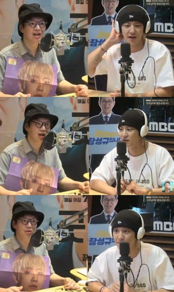 Group EXO Chanyeol cited Sehun as the most unanswered member in the group message room.On the 22nd MBC FM4U English Vinglish FM Jang Sung-kyu, Chanyeol, who is a duet member of EXO and Sehun & Chanyeol, appeared as a guest.DJ Jang Sung-kyu asked, Who is the member who does not answer after reading letters in the EXO group chat room?Chanyeol cited Sehun without hesitation: Its Sehun, I tend to do a lot of reading and ignoring, he said.Jang Sung-kyu said, Does Sehun pretend to be busy? Chanyeol said, It seems to be only for me.On the other hand, I chose myself as a person who answered faithfully.Chanyeol said, How did you get affectionate? I think I have a desire to give people to my parents because I am loved by my parents.