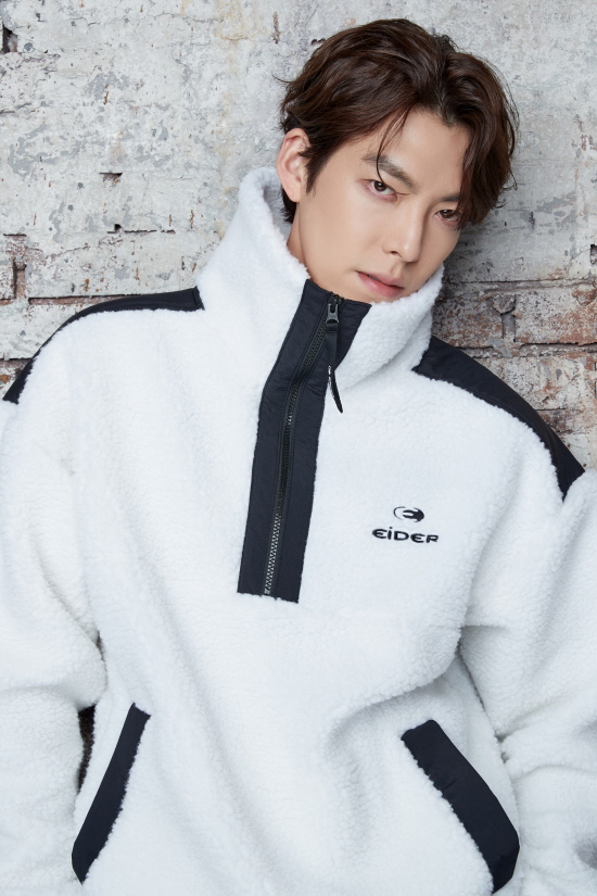 Two Actor Kim Woo-bin and Han So Hee, who are expected to take the next step, were selected as the new exclusive model of Outdoor Research brand Aider.Kim Woo-bin, who announced his full-scale return after a long hiatus, and Han So Hee, who is emerging as the next generation advertising queen, are expected to meet and reinterpret the dynamic and trendy style of Aider with some charm.From this season, Eider will make a new leap forward with Actor Kim Woo-bin and Han So Hee, one of the millennial generations Wannabe Models, as double models for younger and more dynamic brand development.Actor Kim Woo-bin, who has a dynamic and unique aura, and Actor Han So Hee, a dignified and sophisticated charm, have been used as a new model in line with the new brand direction.Kim Woo-bin, who has been impressed by the professional aspect of Model in the recent photo shoot, and Han So Hee, who showed the charm of the sporty and sophisticated color, added anticipation to the move with Aider.Eider starts shooting pictures and launches various brand activities with two models in earnest.We expect that Actor Kim Woo-bin and Han So Hee, who have sophisticated charms in intensity, will be able to create synergies with Aider, which is a dynamic brand, said Eider. We will be able to find the charm and style of two people we have not seen before through the Aider 2020 F/W picture, which will be released from the end of July.PHOTOS: Aider
