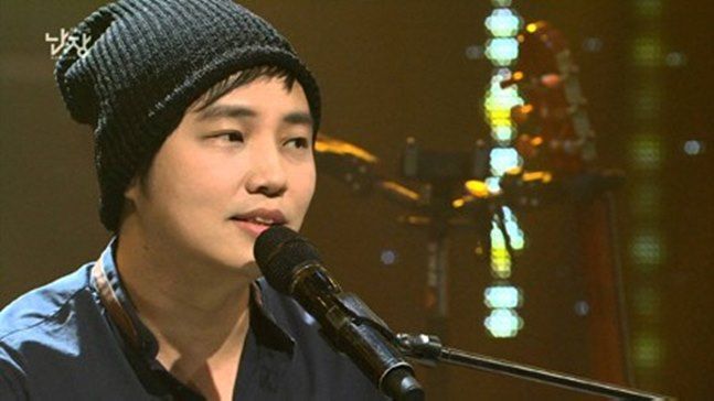 I am going to summarize the major issues that have occurred in the popular culture for a week.No compromise...Shin Hyun-joon, former ManagerFormer manager Kim Kwang-seop of Actor Shin Hyun-joon sued Shin Hyun-joon for defamation by disseminating false facts, claiming that Shin Hyun-joon unfairly treated him for 13 years, including ranting and unreasonable settlement.Shin Hyun-joon also said he filed a complaint against former manager Kim Mo.Shin Hyun-joon, through his legal representative, said, (Im a former manager) suddenly appeared and made a false claim against me, said he was a victim, and started to maliciously scratch me. He also said, I was advised to finish well in a proper way, but I would not compromise.Singer-songwriter The Films charged with indecent carThe film (Hwang Kyung-seok), which was running a singer-songwriter and indie singer label, was shocked by the fact that it was arrested by the police earlier this year.On the 27th of last month, Mr. A was arrested at the Gwangjin Police Station in Seoul on charges of illegally filming a number of women using a camera device until early this year.The video was reported to include sexual intercourse and body parts, and it was reported that he was investigated as a suspect in June.He was confirmed to have partially admitted the charges in a police investigation.Mr Trot Concert, which was postponed four times, will start again on the 7thTV Chosun Tomorrow is Mr Trot Audit Concert (hereinafter referred to as Mr Trot Concert) will resume after several postponements.The production company Showplay announced on the 31st of last month that the Mr Trot Concert, which was postponed by the Songpa-gu Offices no large-scale performance collection order, will start performing at the Olympic Park Gymnastics Stadium (KSPO DOME) from August 7th.Earlier, the Mr Trot Concert was scheduled to be held in April, but it was inevitably postponed to the end of May.Since then, the spread of Corona 19 has not improved, and from late May to late June, from late June to 24th of last month.However, Songpa-gu temporarily postponed the first week (July 24-26) and the second week (July 31-August 2) as it issued a ban on large-scale performances with more than 5,000 seats on the 21st of last month.The production company strongly opposed the administrative order and filed an injunction with the court for suspension, but it was dismissed.In particular, the lawyer said, If there is no official apology, Park will keep his honor and personality and take legal steps to compensate for financial damage. He also suggested that the media arbitration committee for the first press media should apply for arbitration, claim damages for the golf course, and consider criminal charges against the golf course.Nam Hee-Seok, Kim Gu Attitude Sniper...Why is it because of juniors?Nam Hee-Seok is sitting on the SNS on the 29th of last month, When the guest Kim Gu is talking to the radio star, he is sitting with his back turned when he does not fit his taste.So some young guests often make efforts to get to his eyes, not viewers. Kim Gus unconsidered attitude was shot.The next day, Nam Hee-Seok said, I went out to Ras while I was a contest comedy, but I should not do it even if I look at my juniors who came to me at night because of their self-esteem.I hope youll take the weak, he said, explaining that the reason why he shot Kim Gu was because of his juniors, and Kim Gu is silent without giving any position.Chinas fake news surrounding Hyun Bin and Song Hye-kyoSome media in China have sparked controversy by spreading fake news surrounding Song Hye-kyo and Hyun Bin.A recent netizen has released a photo of two people, who are believed to be Hyun Bin and Song Hye-kyo, walking with their dogs during the night, the media said. I am convinced that there is one more reason for the reuniting of the two people, and even argued that the two are already living together.Hyun Bin and Song Hye-kyo developed into lovers in 2008 when they appeared together in KBS drama The World They Live in, and continued to meet as an official couple for about two years, but announced the separation shortly after Hyun Bins military enlistment.The reason for the dismantling of Yellow Bee vs. members of the agencyThe agency and members are making mixed claims about the dismantling of the girl group Yellowbee.The agency said it was due to the privacy disorder of member B, and member Ari said, I was sexually harassed by my employees.In particular, Ari said, There was no settlement at all, and we have a part of our own costumes, shoes, and video editing.When I was working in Japan, I was moved by five of us without a staff member, he said, adding, I said I would quit because I was treated unfairly, and I never said I would quit with the promiscuous life of the member.Shin Hyun-joon, former Manager, and singer-songwriter The Film, will resume the performance from the 7th on the charge of Mr Trot Concert