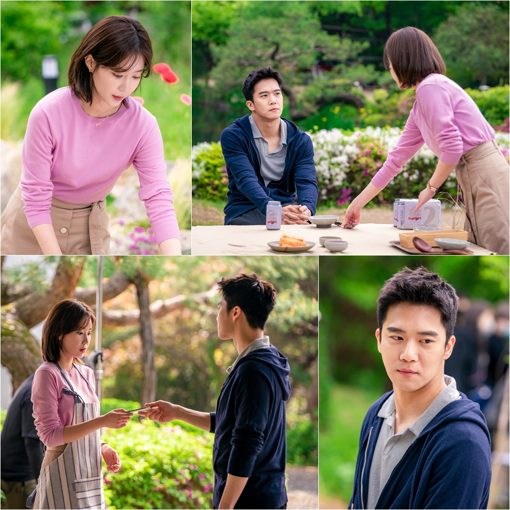 I am yes Ha Seaok-jin - Im Soo-hyang, adult melodrama with only eyes MBC When I Was Most Beautiful Im Soo-hyung and Maseong Homme Fattal Ha Seaok-jin run a dizzying tension with close eye contact.MBCs new tree mini series, When I Was Most Beautiful (directed by Oh Kyung-hoon, Song Yeon-hwa/playplayplay by Cho Hyun-kyung/Produced by May Queen Pictures), which will be broadcast on August 19 (Wednesday) following the 10th general episode.On the 3rd (Mon) (Mon) the side will reveal two shots of Im Soo-hyang (Oyeji Station) and Ha Seok-jin (Seojin Station) that come and go, capturing the Sight.It is a deep excitement of two adults who are completely different from the im Soo-hyang, the index (Seohwan station) released earlier.I am a heartbreaking love story of a brother who wanted to protect a woman but went on a road that could not go and a woman who was trapped in an unknown fate.Im Soo-hyang plays Seo Hwan (Ji Su-min)s first love, Oh Ye-ji, and Ha Seok-jin plays Seo Jin, the brother who loves his brothers first love, foreshadowing a breathtaking triangular melody.In the meantime, the dizzy tension flowing between Im Soo-hyang and Ha Seaok-jin in the public steel captures the Sight.Especially, Ha Seaok-jins eyes are fixed to Im Soo-hyang, which causes curiosity.Im Soo-hyang is wearing a pink costume that is bright like a flower and shows off her lovely figure. She is shy with her head bowed as if she was conscious of Ha Seaok-jins hot light.In addition, in another steel, Ha Seaok-jin is attracting attention because he is invoking the straight instinct of the man as the homme fatale of the castle.A heart-throbbing thumb current was caught between the two people exchanging cell phone numbers.Especially, Im Soo-hyang and Ha Seaok-jin are raising the dizzy tension to 120% just by exchanging their eyes, which raises the question of how the relationship between the two will develop in the future.When I was the most beautiful, the production team said, Im Soo-hyang, Ha Seaok-jin will show the deadly melodic chemistry of a real adult man and woman. Watch to the end how the triangular melodies of a brother who loves a woman at the same time will be drawn, especially what Im Soo-hyang will choose.Meanwhile, MBCs new tree mini-series When I Was Most Beautiful will be broadcast for the first time on August 19 (Wednesday).iMBC Kim Mi-jung Photo MBC