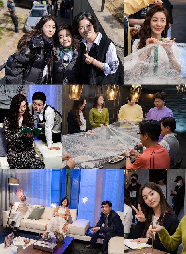 Do The Horribly Slow Murderer with the Extremely Familys cheerful shooting scene has been unveiled.MBCs tree drama Do (playplayed by Choi Kyung/directed by Jin Chang-gyu) is a black comedy Murder, She Wrote drama depicting the fierce brain struggle of people surrounding the legacy of hundreds of billions of famous painters.It is well received for its character play of personality characters, wit that beats human greed, Murder, She Wrote drama thrilling story.The eight-part Do gives viewers a quick and exciting fun.In the last four episodes, Ji Hye (Kim Hye-joon) and Dokgoseon (Kim Si-eun) entered Murder, She Wrote in earnest with the help of the netizens, and Ji Hye (Oh Na-ra), Jung Wook (Lee Yoon-hee), Park Yeo-sa (Nam Mi-jung), Dokgo Cheol (Han Soo-hyun), Hae Jun (Hae Jun) Choi Kyu-jin) was revealed and the first act was finished.In half of the drama, the curiosity about the second act grew even more in the unfolding of the unconventional development of both the cause of the painters death and the perpetrators who killed the painter.The Do production team released a behind-the-scenes cut on August 3, which can guess the atmosphere of the scene ahead of the start of the second act.Five Family who fed the artist Hypnotic because of their greed for heritage.Despite the painters death, the Horribly Slow Murderer with the Extremely Familys Reversal story, which is urgent to avoid responsibility, attracts attention.The actors in the public photos are pleasant and pleasant, unlike the fierce and bloody atmosphere in the drama. The bright smile that was not seen in the drama is full of faces.Among them, the wild appearance of the actors who burst into the table where the tension was full of takes away the gaze.Most notably, the actors attitude to focus on the script is the one that makes them guess the origin of the drama that filled the Do with the passion of acting by themselves or those who are immersed in acting while watching the script together.emigration site
