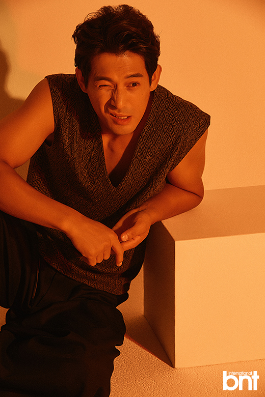 Actor Oh Ji-ho has been released.Oh Ji-ho, who is called David of Korea thanks to his distinctive features, showed a soft and gentle mood with a hollow dimples in this bnt photo shoot, and showed the charm of intense and chic azafatal with a luxury physical.Oh Ji-ho, who is busy with the films coming out in turn in the second half of this year, said, The movie Presner, which was filmed in the first half of this year, was released in July and is promoting Taebaek Kwon, which is about to be released on August 20th.I was able to promote the movie while taking pictures with the bnt.I am a former detective and I will go to prison for murder in order to revenge the real criminal who killed my wife.In it, a secret league is unfolding like a UFC game, and eight people including me are fighting.  Frisner seems to have been made realistic by the sum of the actors, but it is made up of action that the martial arts director catches the megaphone and actually hits and hits.So, in the middle of the filming, the actors were taken to the emergency room with bruises. However, Frizner, which has not been successful due to the overlapping of Corona 19 and the opening time.Its a shame that the actual audience through the theater is not long ago, but its fortunate that the results are coming out well, with Frisner coming in third in IPTV and VOD markets, he said.Taebaek Kwon, which will be released on August 20, is also an action film, and his desire to dream of a Jusungchi movie has been achieved.I, a Taebaek-kwon tradition, go down fast to find another successor, the death penalty (Jinsu), which is a subsistence comic action that takes place when I meet a woman (Bomi) and marriage her.It was made using Taebaek Mountain, Geumgang Mountain, and Baekdu Mountain, which are the three major mountain ranges in Korea, and these three moons will meet later and duel. I want you to pay attention to the action because it is a new and new martial arts movie, although the comic element is fun.We need to watch the charm of different martial arts forms with Baekdukwon and Bongsul, which are aggressive tigers, in harmony with nature, and Taebaekkwon, which is centered on defense like water.Because of the large number of romantic comedy, the action in the action is not known much, Oh Ji-ho. However, after marriage, the thirst for action was great.Many people dont know because they have been working as romantic comedy such as MBCs Fantasy Couple and My Sisters Queen, but they have been playing criminal roles for six to seven years, and have also dealt with many actions such as NIS agents, warriors, and mixed martial arts players.But after marriage, the action work did not come in well.I started making myself this year because I wanted to do something, but by coincidence, two action films came in a row and I was able to cool my thirst, he smiled.I did not exercise well when I started shooting, but I went to the gym every day on my day off.It was a routine to exercise aerobic exercise in the morning, exercise muscle exercise in the afternoon, and exercise aerobic exercise again before bed.I have made a good body for a long time, so I am sorry and sorry that the filming is over. The diet is the most important because the completion of the diet is to eat, he said. It is not to finish exercise but to eat.I ate only chicken breast for about 5 months, but the first month was hard.But as time went by, I adapted, and action films made a lot of effort because they needed visual elements and were important. Oh Ji-hos acting career is 22 years. When asked about the most confident part of the Acting, he said, Comic and action is confident.I love the humanistic genre itself, which is affectionate to comedy but gives laughter and impression to the public.Im always trying to work hard because I have a desire to show action really nice, he said.I had no slump during the activity, but I had been on a break for about ten months after marriage, Oh Ji-ho said.But I thought it was crazy because I did not do anything for a long time, and I felt a sense of crisis so I thought that I was forgotten by the public. When asked about the genre or role he wanted to challenge outside of romantic comedy and action genre to MBCs Fantasy Couple and KBS 2TVs Chuno, who were greatly loved for their impressive work, he expressed regret, saying, I wanted to challenge the villain once, but the producers did not call me.When asked about the change before and after marriage to him who had a happy family six years ago, he said, When you are asked about marriage to juniors who are marriage age, it is good to marriage.Before marriage, I was Acting or playing and now I think Ive got a family and Ive become much more responsible.I also heard that I was more interested in Acting and that I was better at Acting as I worked hard. I asked what the reaction of the family was to the new and serious appearance of the husband and father through the CRT and the screen. I was embarrassed and did not show my family well, but this time I invited my family to the Taebaek Kwon media preview.I often heard the compliments to people around me sound like encouragement or comfort, but the message that my wife first received was strangely good, he confessed.My first daughter, Seo-hee, knows that my father is an actor and I like it very much.I never saw if I was upset because I was always beaten in the role of KBS2 Why, Pung Sang, but I always liked and looked after it with a smile on the neat image of MBC There is no twice.I think I should play a more pleasant role because of my daughter. Oh Ji-ho asked if he often talked about his wife and work. I do not share it specially, but when the script comes out, I read each other and share my thoughts.If she is against it, she will choose to act because of her desire as an actor, he said, adding, I will choose to act because of her desire as an actor.When he was over the age of the misfortune, he asked him how to show his incredible admiration appearance. I do not know the secret, but I think he is young when he is doing things related to the media.I have been looking at my face from place to place for 20 years, and I do not know my age because of my familiarity. emigration site