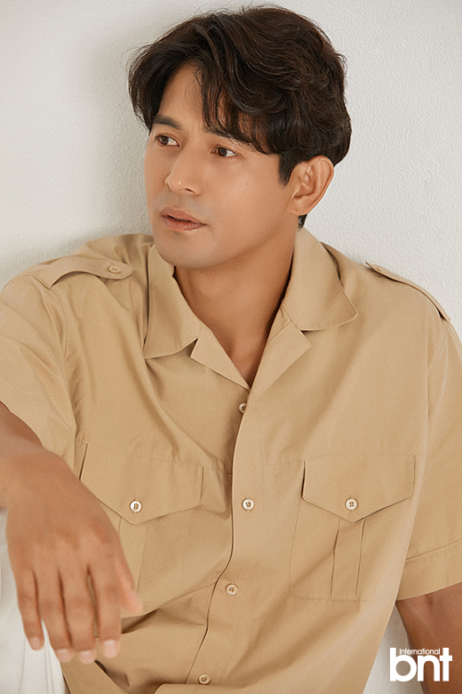 Actor Oh Ji-ho has been released.Oh Ji-ho, who is called David of Korea thanks to his distinctive features, showed a soft and gentle mood with a hollow dimples in this bnt photo shoot, and showed the charm of intense and chic azafatal with a luxury physical.Oh Ji-ho, who is busy with the films coming out in turn in the second half of this year, said, The movie Presner, which was filmed in the first half of this year, was released in July and is promoting Taebaek Kwon, which is about to be released on August 20th.I was able to promote the movie while taking pictures with the bnt.I am a former detective and I will go to prison for murder in order to revenge the real criminal who killed my wife.In it, a secret league is unfolding like a UFC game, and eight people including me are fighting.  Frisner seems to have been made realistic by the sum of the actors, but it is made up of action that the martial arts director catches the megaphone and actually hits and hits.So, in the middle of the filming, the actors were taken to the emergency room with bruises. However, Frizner, which has not been successful due to the overlapping of Corona 19 and the opening time.Its a shame that the actual audience through the theater is not long ago, but its fortunate that the results are coming out well, with Frisner coming in third in IPTV and VOD markets, he said.Taebaek Kwon, which will be released on August 20, is also an action film, and his desire to dream of a Jusungchi movie has been achieved.I, a Taebaek-kwon tradition, go down fast to find another successor, the death penalty (Jinsu), which is a subsistence comic action that takes place when I meet a woman (Bomi) and marriage her.It was made using Taebaek Mountain, Geumgang Mountain, and Baekdu Mountain, which are the three major mountain ranges in Korea, and these three moons will meet later and duel. I want you to pay attention to the action because it is a new and new martial arts movie, although the comic element is fun.We need to watch the charm of different martial arts forms with Baekdukwon and Bongsul, which are aggressive tigers, in harmony with nature, and Taebaekkwon, which is centered on defense like water.Because of the large number of romantic comedy, the action in the action is not known much, Oh Ji-ho. However, after marriage, the thirst for action was great.Many people dont know because they have been working as romantic comedy such as MBCs Fantasy Couple and My Sisters Queen, but they have been playing criminal roles for six to seven years, and have also dealt with many actions such as NIS agents, warriors, and mixed martial arts players.But after marriage, the action work did not come in well.I started making myself this year because I wanted to do something, but by coincidence, two action films came in a row and I was able to cool my thirst, he smiled.I did not exercise well when I started shooting, but I went to the gym every day on my day off.It was a routine to exercise aerobic exercise in the morning, exercise muscle exercise in the afternoon, and exercise aerobic exercise again before bed.I have made a good body for a long time, so I am sorry and sorry that the filming is over. The diet is the most important because the completion of the diet is to eat, he said. It is not to finish exercise but to eat.I ate only chicken breast for about 5 months, but the first month was hard.But as time went by, I adapted, and action films made a lot of effort because they needed visual elements and were important. Oh Ji-hos acting career is 22 years. When asked about the most confident part of the Acting, he said, Comic and action is confident.I love the humanistic genre itself, which is affectionate to comedy but gives laughter and impression to the public.Im always trying to work hard because I have a desire to show action really nice, he said.I had no slump during the activity, but I had been on a break for about ten months after marriage, Oh Ji-ho said.But I thought it was crazy because I did not do anything for a long time, and I felt a sense of crisis so I thought that I was forgotten by the public. When asked about the genre or role he wanted to challenge outside of romantic comedy and action genre to MBCs Fantasy Couple and KBS 2TVs Chuno, who were greatly loved for their impressive work, he expressed regret, saying, I wanted to challenge the villain once, but the producers did not call me.When asked about the change before and after marriage to him who had a happy family six years ago, he said, When you are asked about marriage to juniors who are marriage age, it is good to marriage.Before marriage, I was Acting or playing and now I think Ive got a family and Ive become much more responsible.I also heard that I was more interested in Acting and that I was better at Acting as I worked hard. I asked what the reaction of the family was to the new and serious appearance of the husband and father through the CRT and the screen. I was embarrassed and did not show my family well, but this time I invited my family to the Taebaek Kwon media preview.I often heard the compliments to people around me sound like encouragement or comfort, but the message that my wife first received was strangely good, he confessed.My first daughter, Seo-hee, knows that my father is an actor and I like it very much.I never saw if I was upset because I was always beaten in the role of KBS2 Why, Pung Sang, but I always liked and looked after it with a smile on the neat image of MBC There is no twice.I think I should play a more pleasant role because of my daughter. Oh Ji-ho asked if he often talked about his wife and work. I do not share it specially, but when the script comes out, I read each other and share my thoughts.If she is against it, she will choose to act because of her desire as an actor, he said, adding, I will choose to act because of her desire as an actor.When he was over the age of the misfortune, he asked him how to show his incredible admiration appearance. I do not know the secret, but I think he is young when he is doing things related to the media.I have been looking at my face from place to place for 20 years, and I do not know my age because of my familiarity. emigration site