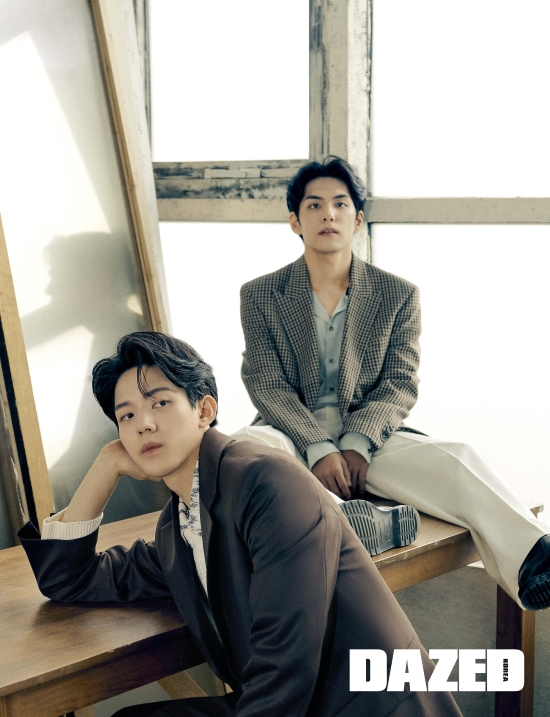 Magazine Daysd published a picture of two members of the group DAY6 (Day6), Wonpil and Helps clear and deep friendship in the September 2020 issue.Help and Wonpil have been loved by fans by making a stage together in concert and broadcasting, showing their friendship between brother and brother.Help said, We both did a unit stage, and we were really grateful for our presence on YouTube. Wonpil responded, When the drummer Help sang at the time of Concert, I hit the keyboard.Wonpil said, Nowadays, we work on our own songs, practice ensembles, and often appear on radio broadcasts. It is time to develop each other.Help also said, The performance is not as important as before, but it seems to be a really important time. When I was full of performance schedules, I did not have enough time to practice.Help said, Of course, there are some things that are resting during the performance, such as know-how and quickness to cope with various situations during the performance, but it is not easy to increase individual musical competence.I want to show my fans more advanced when I perform next time, and I want to show them as much as I can. Wonpil and Help were relying on each other as much as they thought. Wonpil said, Its a little bloating, but Help is really precious to me.Even if you do not do something together, the existence of Help is really precious. Help said: Wonpil is like a mother, because everyone is a person, so you can have different feelings and conditions, and Wonpil is like a brother.It is as if you do not think you should be shaken like that, and always calmly reassures the person next to you. Meanwhile, Wonpil and Help, along with member Young K, are the teams first unit, DAY6 Even of Day (Day6 even City of London Day), and their new record, The Book of Us: Gluon - Nothing can tell us at the apart (The Book City of London Earth: Gluon - Not Canter Ear) at 6 p.m. on the 31st. theth part) is announced.The title song To the end of the wave is a song about the desperate wind to endure the rough wind on the sea of ​​life.Wonpil, Helps pictures and interviews can be found in the September issue of Days, on official social network channels such as homepage, Instagram, and YouTube.Photo: Daysd