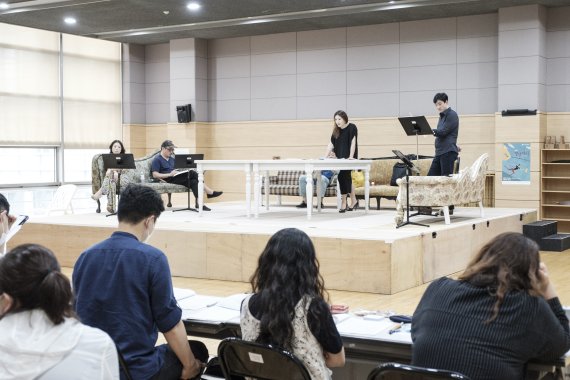빨간바지 이미지