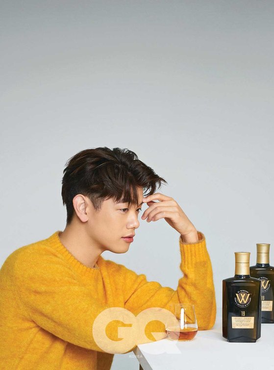 A picture of Singer Eric Nam has been released.Eric Nam presented a whisky picture through the September issue of magazine Jikyu Korea.Eric Nam in the public picture captures the eye with a picture showing soft and sweet charm.Eric Nam, who enjoys the true flavor of Whisky, usually digested the picture with a warm smile and a relaxed gesture at the pictorial scene.In an interview with the picture, Eric Nam said, Whisky is like a friend who listens to his troubles.Its like a drink that listens to your troubles and keeps tempo and rhythm in silence.Eric Nams more detailed interview and pictorials can be found in the September issue of Jikyu Korea.