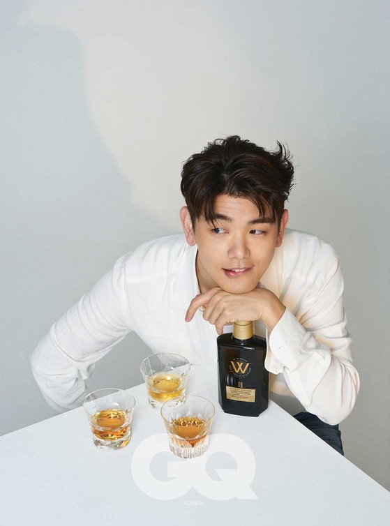 A picture of Singer Eric Nam has been released.Eric Nam presented a whisky picture through the September issue of magazine Jikyu Korea.Eric Nam in the public picture captures the eye with a picture showing soft and sweet charm.Eric Nam, who enjoys the true flavor of Whisky, usually digested the picture with a warm smile and a relaxed gesture at the pictorial scene.In an interview with the picture, Eric Nam said, Whisky is like a friend who listens to his troubles.Its like a drink that listens to your troubles and keeps tempo and rhythm in silence.Eric Nams more detailed interview and pictorials can be found in the September issue of Jikyu Korea.