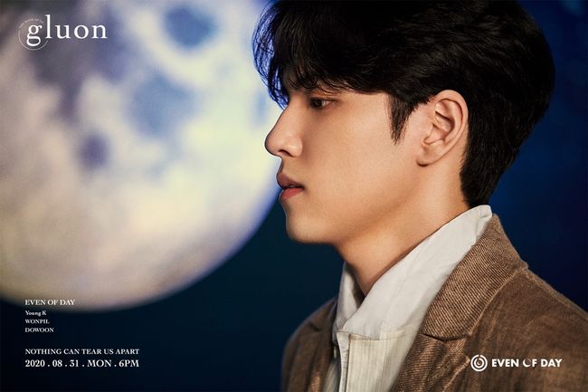DAY6 (even of Day) (Day6 (even city of London Day)) Wonpil overwhelmed his gaze with three-dimensional features.Unit DAY6 (even of Day), consisting of Young K (Young K), Wonpil, and Doun, is opening a variety of tising content ahead of the album The Book of Us: Gluon - Nothing Can Tears us atart (The Book City of London Earth: Gluon - Not Can Tears Earth Attachment) release on August 31.On the 20th, at 0:00, we released three individual Teaser images of Wonpil, which gives a glimpse of the new album concept on the official SNS channel.As if in contemplation, the full moon of excellent eyes and dreamy feeling blended together to show a thickened atmosphere.In a photo lying on the water in a white shirt, she swept her hair up and boasted an understated charisma.He said, I wonder how you will look at it because it is an album with music of different color from the complete DAY6.I hope that everyone who listened to our music can give a little comfort and strength. Wonpil participated in the compositions of DAY6s representative songs To Be a Page and Sweet Chaos (Sweet Chaos) and co-wrote the song Zombie (Zombie) with member Young K.He has been named to DAY6 album credits and has built up a solid interior.In the first unit album, the title song To the end of the wave as well as participating in the song work, showing off the wide range of musical spectrum.On the other hand, the new song To the end of the wave is a song that melts the wind that goes through rough and hard work together. The members have created a song of the past with their growing performance and sweet voice.DAY6 (even of Day)s first album, The Book of Us: Gluon - Nothing Can Tear us apart and the title song will be available at 6pm on August 31.On the day of release (31st), at 5 p.m., the countdown Love Live! will be held on Naver V LIVE (V-Love Live!).JYP Entertainment