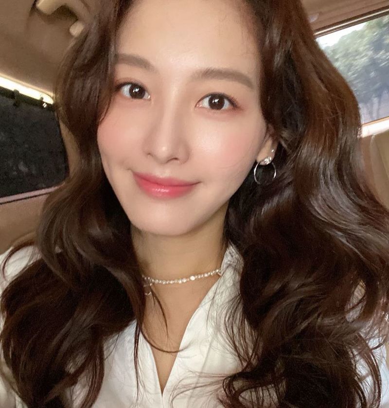 Singer and actor Kim Jae-kyung has revealed his current status.On August 27, Kim Jae-kyung posted two photos on his Instagram.Kim Jae-kyung, wearing a white costume in the public photo, is showing off her elegance charm.Kim Jae-kyungs vivid features and innocent beauty capture the Sight.The netizens who watched the photos responded It is really beautiful and It is the queen.Meanwhile, Kim Jae-kyung is filming the movie Simple Station.
