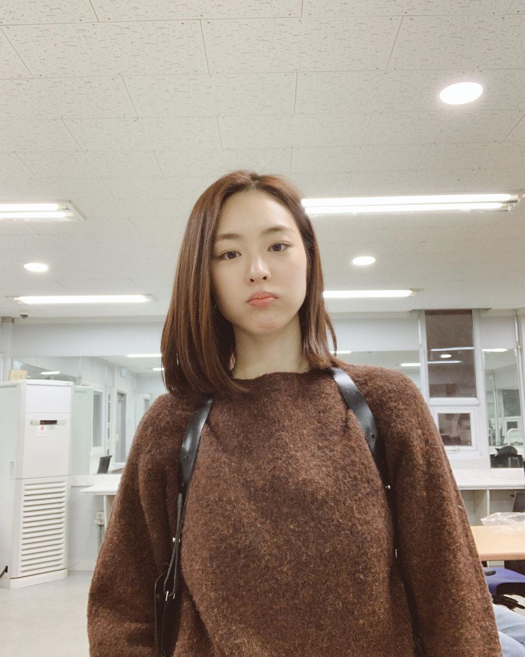Actor Lee Yeon-hee has released past photosOn the 29th, Lee Yeon-hee posted a picture on his social media.Lee Yeon-hee in the public photo is staring at the camera wearing a Brown night.Lee Yeon-hee, who boasts cuteness with a full ball, attracts attention.Lee Yeon-hee added the word last picture is with the picture.Meanwhile, Lee Yeon-hee marriages in June, also appearing on MBCs SF8-Manshin and playing.Photo = Lee Yeon-hee Instagram