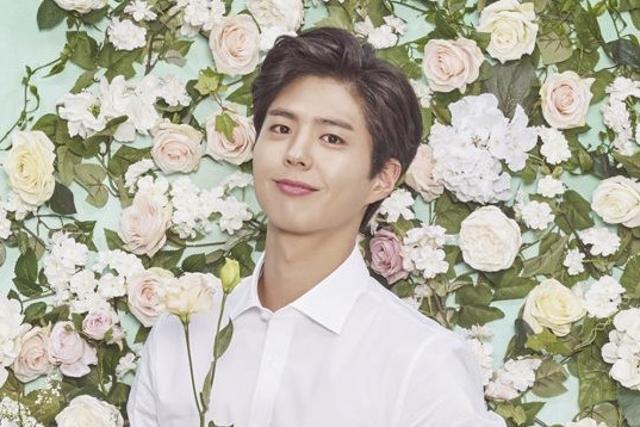 Actor Park Bo-gum Enlisted as Navy Culture PromotionalistPark Bo-gum begins his military service on 31st with Enlisted as a Navy Culture Promotionalist; the place and time were not disclosed regarding the Enlisted of Park Bo-gum.Park Bo-gum agency Blossom Entertainment said, I am going to enter immediately without a short procedure such as Actor shaking his hand or bowing his head when I enter the company.It is an inevitable decision for the health and various safety of the fans and the reporters. Park Bo-gum, who made his debut in 2011 with the movie Blind, has been loved by domestic and foreign audiences and viewers in various works.Especially, the drama Reply 1988, Gurmigreen Moonlight and Boyfriend showed a unique presence.It also showed off its versatile charm by releasing fan song All My Love (ALL MY LOVE) on the 10th of this month.Park Bo-gums performance is expected to continue to meet during the vacancy due to military service.Park Bo-gum has appeared in the TVN new drama Record of Youth, which will be broadcasted on September 7, as Sa Hye-joon, and has recently completed all the filming, and the release of the movies Seobok and Wonderland is also ahead.Park Bo-gums active activities, which will return more dignified after the discharge, are already attracting many peoples expectations.