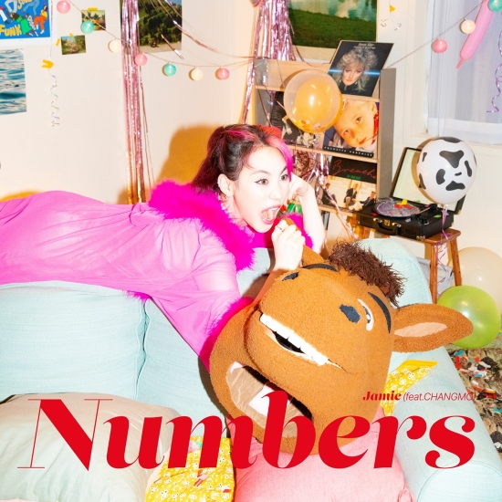 Musician Jamie released the digital single Numbers cover Image.Jamie released the cover image of the digital single Numbers on the official SNS at 0:00 today (31st), and announced the news of the collaboration with Rapper Windows memory.In the open photo, Jamie boasts a cheerful and youthful charm with a playful look in a lively pink costume.He also conveyed the participation of Windows memory in Feature and raised expectations for his new song Numbers (numbers).As such, Jamie first breathes with Windows memory through his new song Numbers (Numbers).In particular, the new song Numbers (Numbers) is expected to achieve a synergies of music in the past by combining Jamies grooved vocals with Windows memory rap.In addition, Windows memory has been synergistic with female artists such as Hyori BLUE MOON, Suran If you take it today, and Cheongha PLAY, so attention is focused on the first collaboration with Jamie.Jamie has previously revealed the charm of pale color through concept photo using yellow, red and blue color.Especially, it showed various charm regardless of specific color or concept, and it attracted favorable reception from fans.Meanwhile, Jamies new song Numbers (Numbers) will be released for the first time on September 3 at 6 p.m. through various music sites. / Photo: Warner Music Korea