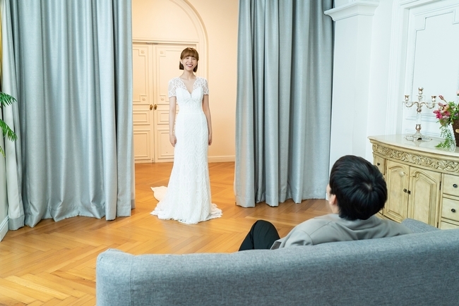 Lee Cho-hee showed off her dazzling beauty in a sheer white Wedding DressOn September 6, the Wedding Dress Steel of Actor Lee Cho-hee, who is appearing on KBS 2TV weekend Drama Ive Goed Once (playplayplay Yang Hee-seungs Anthology/Director Lee Jae-sang), was released.Ive been to you once became a hot topic on September 5th with Wedding Dress, which Da-hee, played by Lee Cho-hee, was dressed up for the wedding.Lee Cho-hee is responsible for the popularity of Drama with his youngest romance with Lee Sang Yi, especially recently, he has been well received for his delicate expression.Lee Cho-hee in the public photo expresses Dahee in a Wedding Dress ahead of her wedding with Lee Sang Yi.Lee Cho-hee draws attention, expressing her elegant yet lovely charm.