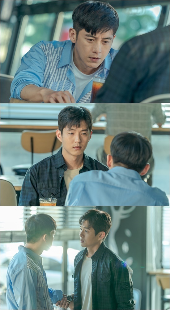 A serious atmosphere has been caught between Coriander Ha Joon.OCN TOIL Original American Character: They Were There (directed by Min Yeon-hong/Ban Gi-ri Jung So-young) unveiled SteelSeries with an unusual meeting of Coriander (played by Kim Wook) and Ha Joon (played by Shin Jun-ho) ahead of the broadcast on September 6.In the last broadcast, Kim Wook (Coriander) burst into tears after facing the death of Kim Nam-guk (Moon Yu-gang), the younger brother of the nursery school who had been like his brother-in-law.Furthermore, Shin Joon-ho (Ha Joon) increased tension by feeling that his fiance, Choi Yeo-na (Seo Eun-soo), was missing, not just a contact failure.In particular, it is revealed that Kim Nam-guk and Choi Yeo-na are the motives for the nursery school that was lost in a fire accident, and the question of how there is a connection between Chois disappearance and Kim Nam-guks death has soared.In the open SteelSeries, Coriander and Ha Joon face each other and focus attention.Corianders face is emaciated and makes me feel sad as if the sadness of losing Moon Yoo-gang (played by Kim Nam-guk) has not gone away.In the meantime, Ha Joon is conveying something to Coriander with a serious expression.Moreover, Ha Joon is holding Corianders wrist and is appealing desperately with a blockage, raising questions about what the situation is.Coriander, on the other hand, knows that Seo Eun-soo (played by Choi Yeo-na) is in the village of Duon, and whether Coriander will inform Ha Joon of the existence of Seo Eun-soo, and furthermore, whether Ha Joon will know the death of Seo Eun-soo, raises questions on the broadcast.bak-beauty