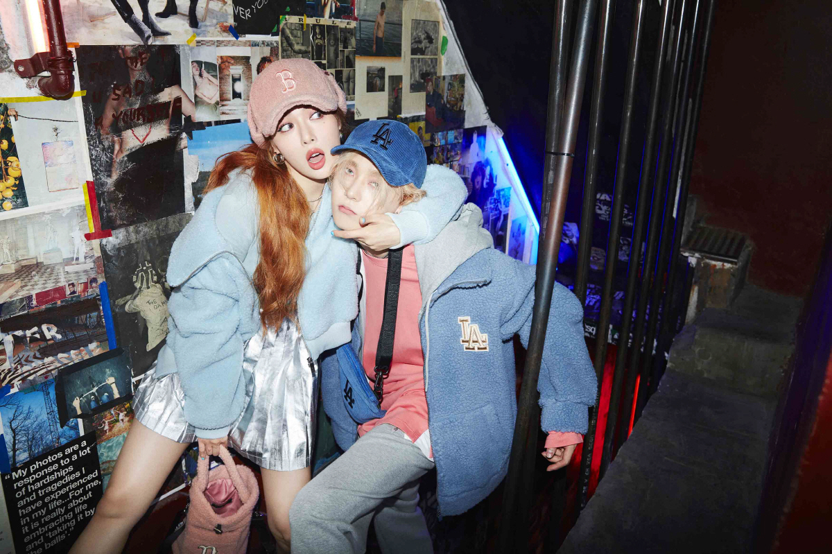 In addition to the personal photos of Hyuna and DAWN released earlier by the premium Sesame Street casual brand MLB (MLB) developed by F & F, the couples pictorials were further released.Hyona and DAWN, the representative couple of entertainment industry who have been in public for 5 years, boasted perfect breathing with extraordinary chemistry throughout the filming and improved the perfection of the picture.In addition, as a fashionista couple, various MLB fries products were used to show various couples.In the couple pictorial, Hyuna and DAWN proposed four versions of stylish fly-ply couples.In the Blue Color High Neck Furys jacket, Hyuna presented a pink-colored Furys ball cap and a fleece bucket bag, DAWN produced a playful couple of blue color corduroy baseball caps and crossbacks, and also showed the same ivory color house-up frys.In addition, we have completed the tone-on-tone styling of the Sesame Street martial arts that can be felt only in the MLB brand using the baseball jumper style fly.The MLB 20FW FRECE collection, which will be presented under the theme of FALL IN FLEECE, received a lot of attention from the time of release of personal pictures before DAWN and Hyonas couple pictures.Inquiries continued about the products worn by Hyuna and DAWN, prompting some products to be sold out temporarily.As soon as this couple picture is released, it is attracting attention as Couple of the Year among couples.In addition to clothing line, MLB FRIES has introduced new hat line, mini cross bag, bucket bag, and bag line consisting of ball cap, ear cap, bucket hat, etc., and expanded the range of consumer choice with various designs and product lines than last year.The newly released Hyuna and DAWN couple pictures and products can be found on the official OnLine Mall and Instagram.