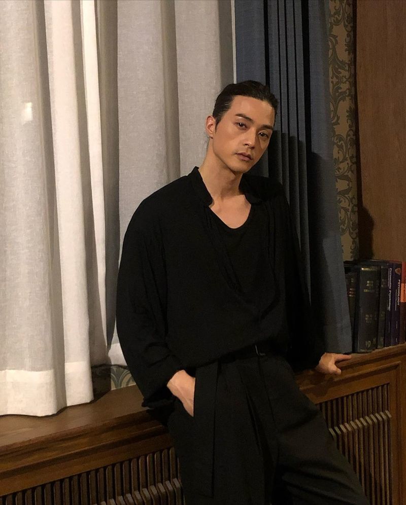 'Flower of Evil' Kim Ji-hoon , Handsome guy Bereavement down cool Smile
