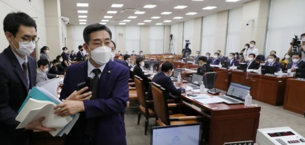 쿠데타 이미지