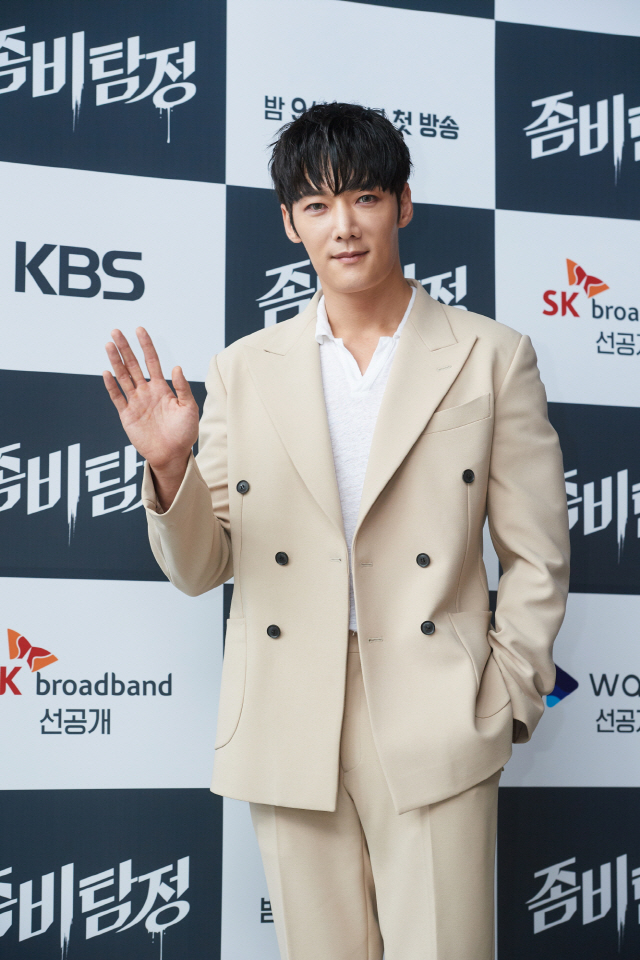 최진혁 이미지