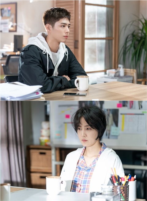Record of Youth Champonz Park Bo-gum X Shin Dong-mi, a strange atmosphere. Can the Record of Youth Park Bo-gum be an actor?TVNs Mon-Tue drama Record of Youth captured the unusual appearance of Sa Hye-joon (Park Bo-gum) and Lee Min-jae (Shin Dong-mi) on the 20th.It starts to reveal its presence and amplifies the curiosity about what dynamic events have happened to two people who seemed to be full of flowers as Actor and manager.In the last broadcast, Sa Hye-joon decided to challenge her dream of Actor, which she cannot give up, again, and she decided to appear in the movie, even though it was a small part, and she was hit by a turning point in her life.Although everyday life did not change in the morning, Sa Hye-joon, who was able to do what he wanted to do, was more brilliant than anyone else.Sa Hye-joon, who did his best with all his own things even though he only appeared in five gods.The cold eyes that urged abandonment, saying it was a futile dream, and the cider ending, which carries a count punch in the frustrating reality that blocks him, raised his heart rate.While the hot cheer is pouring into the challenge of Sa Hye-joon, the photo shows the serious expression of Sa Hye-joon, which is different from usual.Sa Hye-joon, who stares at manager Lee Min-jae with calm eyes, is also interesting to see Lee Min-jae, who tries to avoid his eyes.Lee Min-jae, who never gave up Sa Hye-joon, who wanted to face reality and close his dream of Actor, is Sa Hye-joon, who has been in the last challenge to his heart.Now, in the dream of Sa Hye-joon, there was Lee Min-jae, and promised each other a win-win relationship and drew a roadmap to survive in a fierce world.Whether they can achieve their dreamy future, it raises questions about the move of Champon Entertainment.In this weeks broadcast, Sa Hye-joons Actor challenge begins in earnest: Sa Hye-joon, who realizes again why he has dreamed of Actor, does not back down anymore, but goes straight toward his dream.It is noteworthy whether he will be able to win the victory, Sa Hye-joon, who showed off his talent and presence as an actor.Unexpected things are waiting for Sa Hye-joon and Shin Dong-mi, who have started a new challenge. Watch how the two of them will overcome this, said the production team of Record of Youth.Im sure there will be a heart-wrenching sensation, he said.Meanwhile, the 5th episode of tvNs Mon-Tue drama Record of Youth will be broadcast on tvN tomorrow (21st) at 9 p.m.Photo Offering: TVN Record of Youth