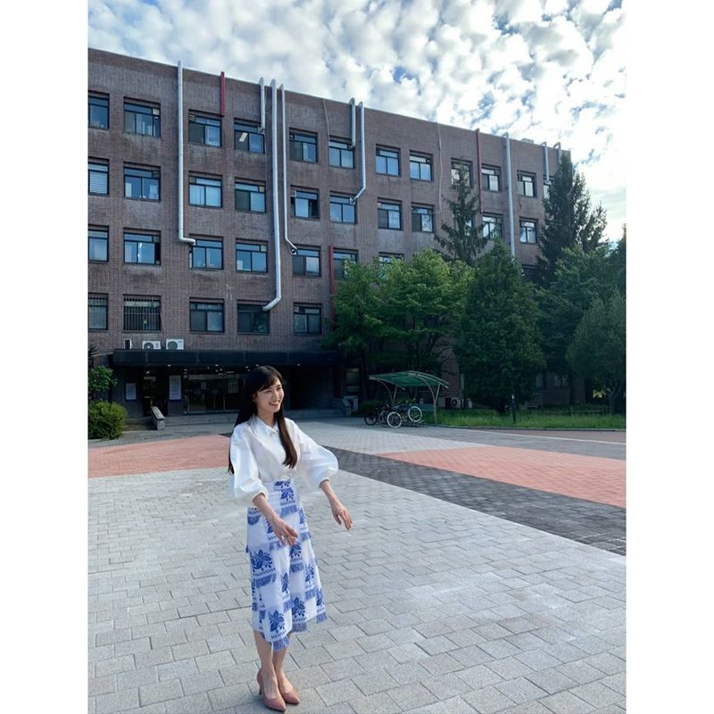 Park Eun-bin released a photo of Do You Like Brahms, calling the shooter.Park Eun-bin released several photos on his Instagram on September 21, along with an article entitled I like the weather these days, I like Brahms.Park Eun-bins beautiful appearance reminiscent of sunny weather and pictorials attracts attention.On the other hand, Park Eun Bin is appearing on SBS drama Do you like Brahms?pear hyo-ju