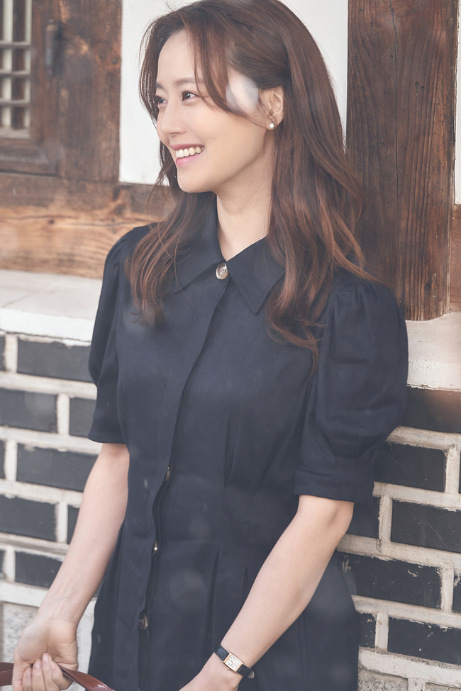 Flower of Evil Moon Chae-won Good partner Lee Jun Ki, I think Ive become a little more friendly (QA) Moon Chae-won gave his impression of ending Flower of EvilThe TVN drama The Flower of Evil ended on September 23. What if the husband who loved him for 14 years is suspected of being a serial killer?The Flower of Evil, which was illuminated by the return of the CRT by Actor Moon Chae-won, who believes and believes in the same time as throwing the topic of, met the expectations of many people until the end and decorated the colorful finale.At the center of the work was Moon Chae-won, who successfully completed his return in about two years.He made the actor feel the power of assimilation of Feeling by unfolding his hot streak as a criminal car support for the homicide detective who traces her husbands secret reality.From feeling anxiety due to sudden suspicion in a calm daily life to a sad love that can not be abandoned.As in the tightrope of the breathtaking Feeling, Moon Chae-won drew the viewers to the front of the screen by immersing the Feeling change of the complex character with his own acting ability.As a result, he proved a wide spectrum of acting as an actor, as well as leaving another life character.Moon Chae-won, who has become an irreplaceable actor, is also attracting attention.Moon Chae-won, who left a lull that did not go easily through the Flower of Evil. QA, which contains his sincere feelings of leaving the drama and characters, was released on the 24th.The following is QA with Moon Chae-won:Q. At the online production presentation before the broadcast, he said, I am nervous because I want to do it. What is the impression that the end is?A. I think it is a work that has been more affectionate than ever before, and I wanted to express the role of car support and his Feeling as true as possible as I was affectionate.So there was a difficult and difficult process, but as a result, I am satisfied that it will be a rewarding work with my best efforts.I am grateful to all the staff and colleagues, but especially for coach Kim Chul-kyu, I was very grateful for the film. When the director hugged me after all the filming, I cried a lot.Q. The character setting of the car support that directly tracks the secret reality of the husband he loved for 14 years is unique. What kind of car support was Moon Chae-won?And what if there is a special emphasis on preparing or acting to digest the character?A. I think the support is not different from the outside, but I think it is someone who is honest with his Feeling and knows the importance of people too well.So I think I tried to be a support person in the preparation process. I focused on expressing the truth of support.Q. Is there any part of the suspense melodrama that I thought as an actor, I wanted to show you this way?A. I wanted to show you the same thing as before, that is, the unique essence that does not change as an actor, and I wanted to show you a new look.Im sure youll be more happy to see me like this, but Im not sure Im happy to see you like this.Q. In the second half of the broadcast, he has gained the beauty of his own, such as renewing his highest audience rating. Have you ever experienced a hot reaction to dramas and characters?A. I felt that many people loved the drama in comments and real-time reactions, but it seems to have come to a bigger point when I saw fans cheering and comments.I was really grateful that the warm support of the fans was a tremendous force.Q. Because it is the leading role in the development, it seems that it was difficult because there are many different scenes of Feeling such as love, betrayal, faith and doubt as well as quantity.Wasnt it hard to express the changing Feeling?A. From the planning stage, I had expected that support would be difficult because it was said to be feeling changes like roller coasters.However, when I played it, it was difficult and difficult several times more than I imagined.The Feeling change experienced by support was more dynamic, and it should be understandable when viewers see it, because they were worried about how to express it.As a result of this constant effort, good scenes were born and proud.Q. In behind-the-scenes making videos, many of them were recounted several times, and there were many comments that they had rehearsed and that they had completely digested the character.What do you think about this?A. I wanted to understand the overall flow or the characters mind as much as possible, so I watched more scripts than ever, so I was more immersed in support.Thanks to this, I am grateful that you gave me a good evaluation of acting.Q. How was your breathing with partner Lee Jun Ki Actor?A. Lee Jun Ki is extroverted and I am introverted, and of course, I am extroverted, but we have a slight difference in character.Nevertheless, his breathing with Jun Ki was always good. Jun Ki was a good partner, so he could get a lot of energy from the bright energy he gave on the set.Through this work, it seems to have become a little closer than before.Q. What if you consider memorable episodes or memorable episodes or scenes in the drama in the field?A. The senior and junior members who worked with their colleagues at the Kangsu Police Station are very exciting and interesting, so I enjoyed every moment I acted together.Especially, there were a few moments when I started to make NG by bursting into a ridiculous and ridiculous scene that was so small that I could not remember it. Sometimes I remember it and laugh alone.Q. What do you think the story after the last episode that Moon Chae-won imagines will be?A. I think I will live happily. I have to have no more pain or sadness for Suspension and Support.Q. From the spring of flowers to the autumn of cool winds, I spent three seasons together. I wonder what meaning it would be remembered for Moon Chae-won.I think I had a long dream of feeling good while shooting A. It seems to remember for a long time that I felt a lot of warm temperature and human smell that I felt for good people.Q. I would like to ask you to say one word to those who loved me last.A. Thank you for loving me so far. I think I can feel more rewarding thanks to your love. I hope you are all healthy and comfortable