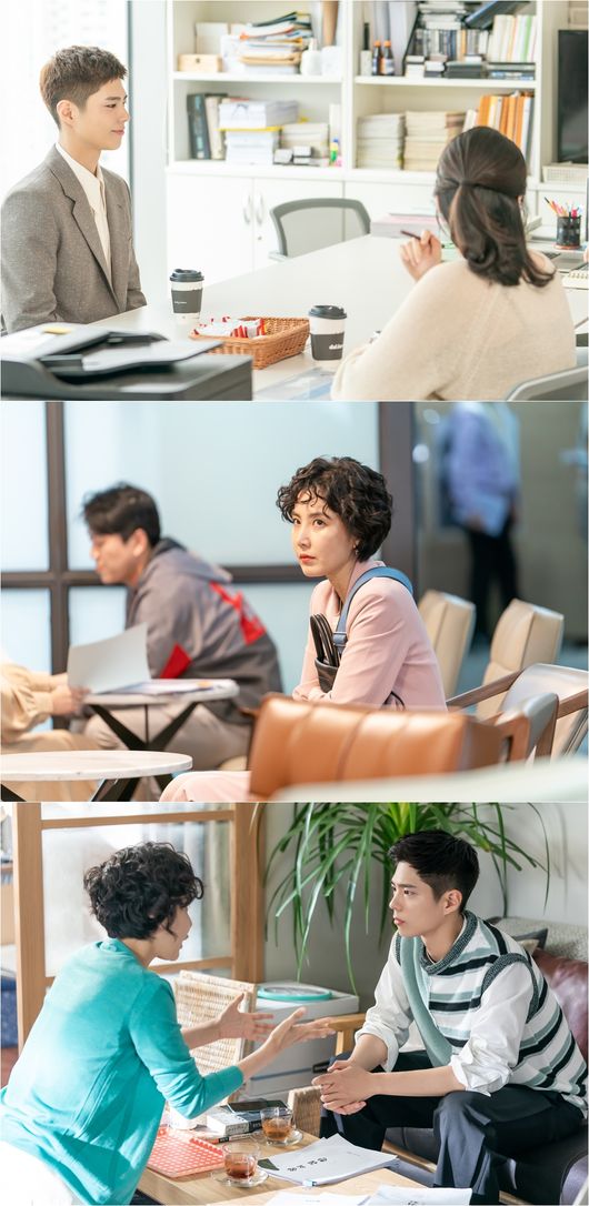 The brilliant Top Model of the Record of Youth Park Bo-gum continues.TVN Mon-Tue drama Record of Youth (director Ahn Gil-ho, playwright Ha Myung-hee, production fan entertainment, studio dragon) will raise expectations by unveiling the appearance of Park Bo-gum, who has stepped into another Top Model after overcoming the pain of casting failure on the 27th.Sa Hye-joon, who seemed to be opening a flower path in the last broadcast, took a break: the drama casting was canceled due to the scheme of Lee Tae-soo (Lee Chang-hoon), the former representative of the agency.Although he did not show disappointment to Lee Min-jae (Shin Dong-mi), he was shocked and difficult for Sa Hye-joon.The appearance of Sa Hye-joon, who is breathing and breathing like a sadness, made the viewers feel uncomfortable. It was Ahn Jeong-ha (Park So-dam) who comforted Sa Hye-joon.It is stable that allows you to feel pure happiness by taking off the reality of putting yourself under the name of dream.The sweet kiss ending that conveyed the heart of Sa Hye-joon added to the clutter and amplified the excitement.Sa Hye-joon, who started to show his presence as an actor with talent and effort shining, is looking forward to his move, which is ready to overcome any obstacle.In the meantime, the photo shows Sa Hye-joon, who auditioned for the work of looking for an actor from the model.Unlike Sa Hye-joon, who talks calmly about the role, the manager Lee Min-jae is nervous. Sa Hye-joon and Lee Min-jae, who are struggling with the next work in the photo, were also caught.Lee Min-jaes fire briefing, which is ready to persuade Sa Hye-joon, is unusual. The script Return of the King in front of Sa Hye-joon, who is seriously listening to the story, also stimulates curiosity.Indeed, Sa Hye-joon raises the question of what kind of work Choices will be, and whether he can succeed in Lee Tae-soo and feed cider.This weeks show depicts young people who met a new Choices magazine, where you can also meet the sweet and exciting moments of Sa Hye-joon and An Jeong-ha who entered a full-fledged love mode.The Top Model of So-in Youth, Sa Hye-joon, does not stop, said the production team of the Record of Youth.You can expect a pleasant cider, he said, adding that the opportunity to overturn everything would come.Meanwhile, the 7th episode of tvN Mon-Tue drama Record of Youth will be broadcast on tvN tomorrow (28th) at 9 p.m.record of youth