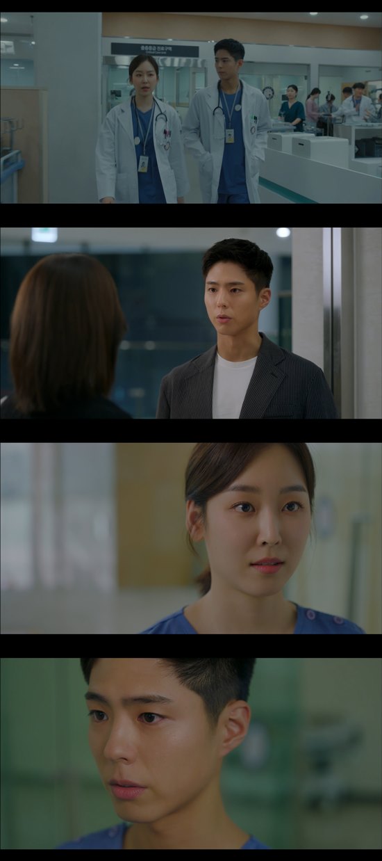 In the TVN Monday drama Record of Youth, which aired on the 28th, Sa Hye-joon (Park Bo-gum) appeared in a medical drama with famous actor Lee Hyun-soo (Seo Hyun-jin).On this day, Sa Hye-joon and manager Lee Min-jae (Shin Dong-mi) met and talked at a cafe.Lee Min-jae told Sa Hye-joon that there is a medical drama Gateway looking for an actor from the model. It is an unconditional handsome visual manager.I did not make you a face genius, he added.In addition, Ahn Lee Min-jae sincerely hoped that he would win the role because the role proposed by Sa Hye-joon was with top star Lee Hyun-soo.And Hye-joon was walking with Won Hae-hyo (Byeon Woo-seok) and heard the news of passing the drama audition.In this news, Sa Hye-joon turned his step to go home and went to see Anjeongha. Sa Hye-joon, who met Anjeongha, said, I wanted to talk without passing it today.I was cast, he said. I think my face worked. I did not show the smoke. He said, If you show me the smoke, it is all dead. Thank you for having you at this moment, said Sa Hye-joon, who took a hand and walked around the neighborhood.Sa Hye-joon started filming the drama Gateway with Lee Hyun-soo.Lee Hyun-soo said, It is really difficult to use medical terms in the medical drama that I first tried, and I have died several times.I am prepared to shoot a lot of scenes with my juniors. I am embarrassed, but you are also big.Lee Hyun-soo came to Hye-joon, who was engaged in script practice after the filming, and Hye-joon told Hyun-soo, I can not leave here because I am too bad. I want to be there until next week.Hyun-soo said, Go home and wash and rest and try to simulate the next one in your head. The effort to bother you is Fuji.Call me sister the next time I meet you. Since then, as if he had gained strength from his senior advice, Sa Hye-joon surprised the surroundings by showing a completely different performance.As a result, Sa Hye-joon began to become a rising star with the drama Gateway as a stepping stone.Meanwhile, under the stability, he was increasingly struggling with the harassment of Jinju designer (Geo Ji-seung), who spread rumors and rumors among his colleagues in the company, making it difficult for him to stabilize.In the meantime, he received a partnership proposal for his personal broadcast, which is why it is noteworthy what choice he will make.Record of Youth is broadcast every Monday and Tuesday at 9 pm./ Photo = TVN Record of Youth broadcast screen