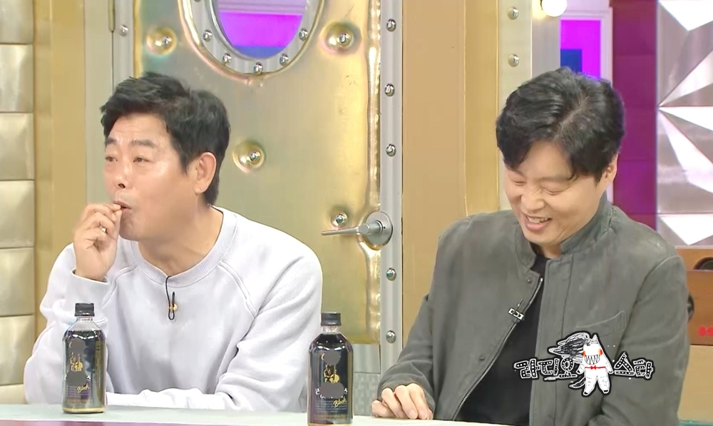 Actor Sung Dong-il appears on Radio Star and tells the episode of the same house, which became the azit of the actors.Sung Dong-il and Sung Bin Brother and Sister, who are still loved by the public in entertainment, are wondering why global stars BTS V and Jo In-sung are just the Uncle.Sung Dong-il will also release episodes of children who like books that have become scenario collectors, raising expectations for the show.MBC Radio Star (planned by Ahn Soo-young / director Choi Haeng-ho), which is scheduled to air at 10:40 p.m. on Wednesday night, will feature Baek Il-seop, Yu-bi, Sung Dong-il and Kim Hee-won, who are proud of their family-like chemistry, not just as much as Radio Star.Actor Sung Dong-il plays his role in each film that appears in movies, drama dramas, and entertainment.The audience is loved by many viewers for their unique acting and dedication. This Chuseok will meet with the audience with the family movie Security.The house of senior Sung Dong-il, who is full of love from juniors, is an azit of actors who are often visited by Jo In-sung, Park Bo-gum, and Lee Kwang-soo.Sung Dong-il said, A few days ago Kim Kwang-kyu went to sleep.In addition, (Lee) Kwang Soo-rang (Kim) Sung-gyun said that he had to come home at dawn. MC Ahn Young-mi, who listened to the story, said, I want to go to the house!Sung Dong-il raises his curiosity by saying that his wife reveals his own life (?) and romantic aspect of taking his wife when he asks if she does not like frequent visits by juniors.Meanwhile, Sung Dong-il tells Sung Joon, Bin, Yul Brother and Sister that global stars with many fans, such as BTS V, Jo In-sung, and Park Bo-gum, who are looking for the same house, are just the Uncle.Sung Dong-il also became a scenario collector by Jun, Bin Brother and Sister, who like books, and called for Sung Dong-il (?) From the reason for this, I will give a warm heart to my son who is in the second grade of junior high school by revealing the fact that puberty has not come yet and an anecdote that shared his mind with his son.In addition, Sung Dong-il will tell stories that make the ears hard to hear, such as the secret of maintaining a close relationship that has surpassed the generations from his peer Kim Kwang-kyu to his younger generation BTS V and Park Bo-gum, and the difficult and difficult acting genre to the self-styled acting actor Sung Dong-il.Sung Dong-ils Same House story, which is built up by seniors and juniors, can be found through Radio Star, which will be released at 10:40 pm on Wednesday, today (30th).Meanwhile, Radio Star is loved by many as a unique talk show that unarms guests with the dedication of a village killer who does not know where 4MCs are going and brings out real stories.iMBC  Photos Offered: MBC