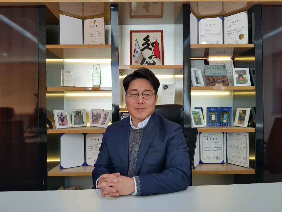 유성원 이미지