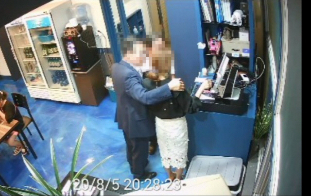 늑장 대표 사진
