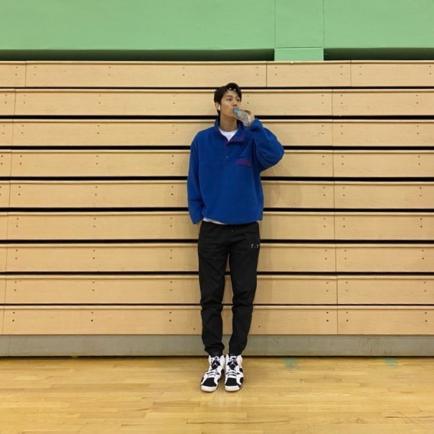 Actor Lee Ki-woo shares 18 Again final shooting sceneLee Ki-woo posted a picture on his personal Instagram on October 5 with an article entitled When I am tired, I listen to music on my head and listen to music.Lee Ki-woo, pictured, is taking a break from drinking water in the gym, with her perishing face size and superior leg length focused her attention.Especially, even if you drink only water, warm physicals made you excited.Meanwhile, Lee Ki-woo is active as Choi Il-kwon in JTBC 18 Again.park jung-min