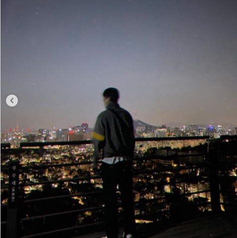 Lee Min-ho released a picture of The Night Watch in the background, revealing the latest.Lee Min-ho posted several photos on his Instagram on the 5th.The photos released on this day include various daily life scenes, from posing on the forest road to standing in the background of City The Night Watch.Lee Min-ho, who is a star of the top actor with superior physical and piece visuals, catches the eye.Meanwhile, Lee Min-ho appeared on the SBS drama Ducking Eternal Monarch, which ended in June, and met with fans.