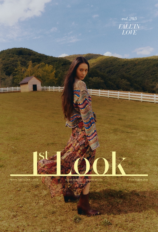 Girl group f(x) member Krystal Jungs cover picture and interview magazine First ImpressionsThis was released on the 8th.First ImpressionsIn the interview with Krystal Jung, on the cable channel OCN drama Surch scheduled to be broadcasted on the 17th, It was fresh that the drama deals with the stories of soldiers in earnest.And Im very attractive to Lieutenant Son Ye-rim, who is a female character who is on a mission to the real world and leads a special levy, and its new and interesting.I met with actual soldiers while preparing for the drama, interviewed and studied a lot to give reality.I wanted to hear about I am like a real soldier, he said.The High Kick Short Leg Counterattack is a work that will remain in Memory for a long time. It was so fun to shoot.I was very close to the actors and staff, working at the studio every day for about nine months, and I was excited to be tired while shooting, and I was very excited about the wise life.Ive become more serious about acting. Ive learned a lot from the actors Ive been with.They are seniors who truly respect them. 
