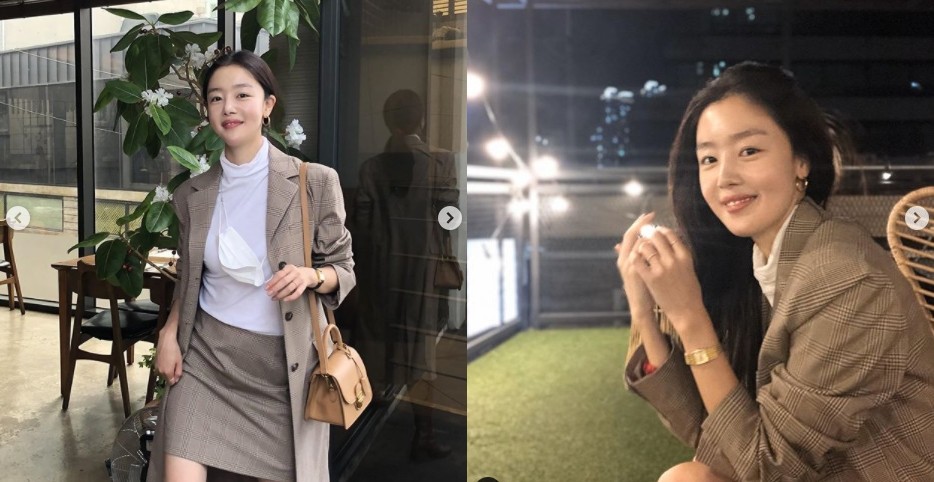 Actor Han Sun-hwa has gathered Eye-catching by releasing a sophisticated photo of herself.Han Sun-hwa released several photos on his Instagram on the 10th with the article It was like Chocolate; Today or Care.In the photo, Han Sun-hwa is staring at the camera with a sophisticated fashion that matches a short skirt with a long jacket.In another photo, he is wearing a luscious long hair and making a lovely smile that causes a heartbeat.Leeds update Han Sun-hwas watery beauty is admiringMeanwhile, Han Sun-hwa is looking for an home room through JTBC Drama Undercover, which is scheduled to air next year.