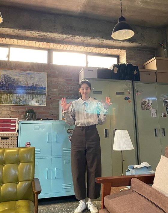 Actor Ahn Sohee said hello to the drama American character Goodbye.Ahn Sohee posted a picture on his SNS on the 14th with an article entitled Thank you, Hi, Hi.The photo shows Ahn Sohee posing in the The Pawnbroker office in OCN American character: They Were There. The neat styling, extraordinary ratio, and a fresh smile attract attention.The fans who responded to the photos responded such as I want to finish, I will meet again in a good work and Season 2.On the other hand, Ahn played the role of white hacker Lee Jong-ah in the OCN drama American character: They Was There which ended on the 11th, and breathed with Ko Soo (played by Kim Wook) and Jang Pan-seok (played by Huh Jun-ho).The audience will meet with the audience through the feature film The Moon Night, which was officially invited to the 25th Pusan ​​International Film Festival, which will be held from October 21st.
