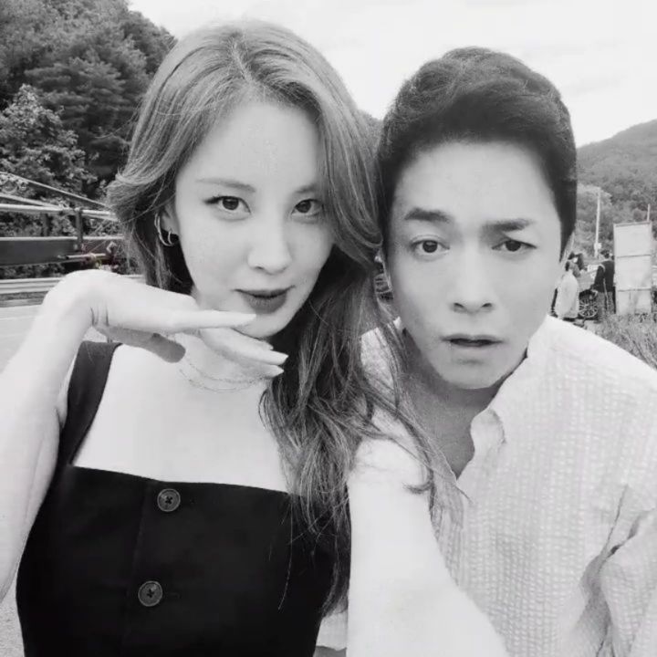 Singer and actor Seohyun has revealed his latest situation.On October 14, Seohyun posted three photos on his instagram with an article entitled What day is today?In the open photo, Seohyun is taking a friendly pose with Kim Yung-min.The netizens who watched the photos responded I am so beautiful and handsome and I am watching the drama well.On the other hand, Seohyun and Kim Yung-min are appearing in JTBC drama Private Life.