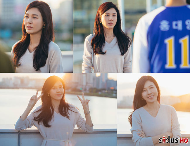 Actor Kim Ha-neuls Feeling Hot Summer Days on and off moment was capturedThe high immersion of JTBCs monthly drama 18 Again (playplay by Kim Do-yeon, Ahn Eun-bin, Choi I-ryun, and director Ha Byung-hoon) revealed the epilogue behind SteelSeries, which gave the fun of viewing it as a drama and a drama.Kim Ha-neul in the open SteelSeries is looking at the young Friendly and the young Daeyoung with tears as if she would soon shed tears.Kim Ha-neul, who fell into Friendly in an instant while preparing for the Feeling god before shooting, reminds me of the eighteen days of Friendly, who is heartbroken by thinking, and makes people feel completely lost.Feeling After the tears, he returned to the lovely Kim Ha-neul and not only smiled at the SteelSeries camera, but also showed off his youthful charm by posing cute V.Kim Ha-neul, who delivers sympathy and warmth to viewers every time with delicate acting power that enhances the immersion of the drama, is well received for his reaction that he is a enterprising protagonist who pursues work, family, and love at the same time by transforming himself into a Friendly who has achieved the dream of an announcer.JTBC 18 Again is broadcast every Monday and Tuesday at 9:30 pm.