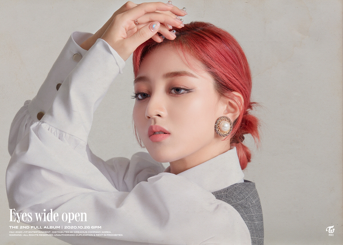 TWICE Jihyo has released a breathless Aura from the new album Eyes wide open (Aise Wide Open) Teaser content.JYP Entertainment (hereinafter referred to as JYP) released two concept films and individual Teaser photos of Jihyo on the official SNS channel at 0:00 on the 17th and opened one additional personal image at noon.Jihyo showed off the graceful appearance of the flowers of full color, and the elasticity of the viewers was created. The colorful flowers and simple black dresses contrasted with intense visual pleasure.In the photo, which featured a classic mood, she dressed up in a blouse featuring balloon sleeves and showed off her luxurious beauty.In the concept film, he took various poses using delicate hand movements and showed a professional aspect.In addition, one of the eyes overwhelmed the fanship properly and exploded the charm of Jihyos unique girl crush.Meanwhile, TWICE will release its Regular 2nd album title song I CANT STOP ME (i Cant Stop Me) at 6 p.m. on October 26 and will make a blast in the music industry.JYP chief, music industry guarantee check Park Jin-young and star composer Shim Eun-ji were in charge of the title song.Global hit maker Melanie Joy Fontana and famous producer Michelle Lindgren Schulz, who wrote and completed the addictive sound.In addition, Shinbo, which has a brilliant team of writers such as Dua Lipa, Kenji and Hayes, is in the process of pre-sale from the 7th.