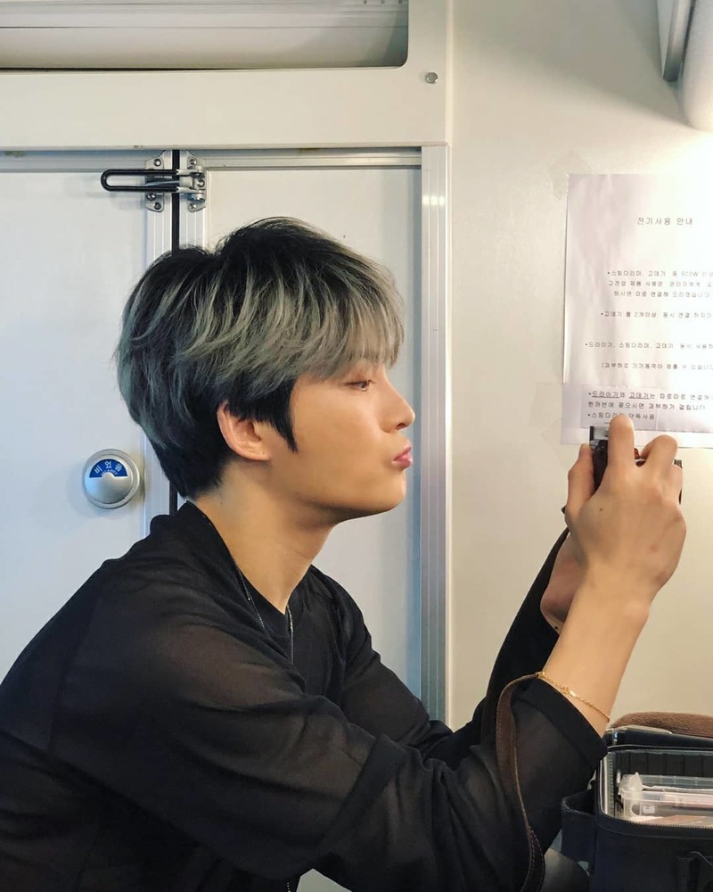 Jaejoong has delivered a warm and recent situation.Singer Jaejoong posted a picture on his instagram on October 22 with an article entitled Morning the country, Morning the Bianoning is so good.The photo shows Jaejoongs piece-like profile, his mouth sticking out as if he were focused, and his eyes catch his attention.kim myeong-mi