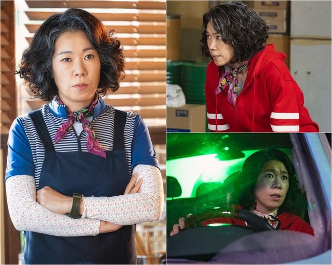 OCN Worseful Rumors Yum Hye-ran visits the small screen with a counter-based unique healer; expectations are high for the return of Yum Hye-ran, who will meet viewers with a new face.OCNs new Saturday OLizynal Wonderful Rumor (director Yoo Seon-dong/writer Yeo Nana/production studio Dragon, Neo Entertainment), which will be broadcast in November following the OCN Dramatic Cinema Search, released the first still cut of Yum Hye-ran (played by Chu Mae-ok), which overwhelms the atmosphere with a different presence on the 23rd (Friday).In the Wise Rumors, based on the next webtoon of the same name, the stories of counters with different abilities such as power, psychometry, and healing against the evil souls of the afterlife that have come down to Earth for eternal immortality are dynamically unfolded.It is expected to be the first broadcast with the meeting of the character and actors of the complex synchro rate such as Jo Byung-gyu, Yoo Jun-sang, Kim Se-jeong, Yum Hye-ran in the popular original with many enthusiasts.Yum Hye-ran goes to Acting Transform as the only healing powerhouse Chummaeok at the counter.A healer of counter system, always charging energy with warm advice and encouragement next to rumors (Jo Byung-gyu), Yoo Jun-sang, and Kim Se-jeong.It is a softness and strength that gives the charisma of the foreign river, and it foresaw the luxury acting power to engulf the house theater.In this photo, the transformation of Yum Hye-ran wearing the Character itself catches the eye from the chef who emits the master force to the look of someone with worried eyes.But when I face the demon, the eyes of Yum Hye-ran, who turns sharp and sharp in an instant, explode the tension that stops breathing at once, raising curiosity about the situation.As Yum Hye-ran, who had previously drifted to the hearts of viewers by radiating the charm of Sezelmot, expectations are already focused on Yum Hye-ran, which adds another charm to the original character.In addition, the hot-blooded game to be held at the moment when the four counters who are in the fight against the evil are also raised.Yum Hye-ran shows the magical acting power of making the original character more impactful and making an hour of one moment, said OCNs production team of Wonderful Rumors. We can check the true value of Yum Hye-rans trustworthiness by adding only name stones, so please watch.Meanwhile, OCNs new Saturday OLizzynal is a cheerful and sweaty Akguttapa hero whose demon hunter Counters disguised themselves as a soup-house employee and defeated the demons on the ground.First broadcast in November 2020.con