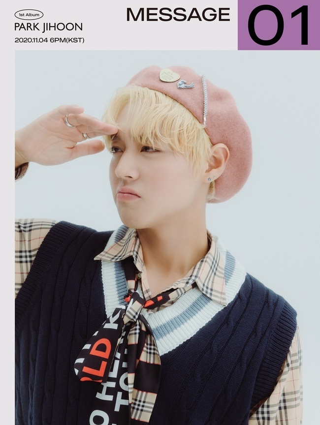 Singer Park Jihoon unveiled its first concept photo.Park Jihoon posted the first two concept photos of the first Music album MESSAGE (message) on the official SNS on October 27th.In the public image, Park Jihoon is showing off her blonde visuals.Park Jihoon, who holds a piece of puzzle with his relaxed eyes, raises his curiosity about the concept of new news.In another photo, Park Jihoon, who creates a pure and young atmosphere, was featured.From the soft charm combined with the blonde, the look of lovely eyes and cuteness attracts attention.Especially, this concept photo is new because it gives a different feeling from the art film and trailer video that was released earlier.Park Jihoon, who showed masculine beauty with a deadly aura following a bright and bright atmosphere, shows the opposite charm with a soft and pure mood through concept photo, and expects his first music album and a message to be delivered with the title song.Music album MESSAGE, which Park Jihoon will release for the first time in a year and eight months after his debut, drew attention early with its super-luxury feature lineup and colorful producers.In addition to Park Jihoon and the proven breathing Tenzo and KeeBEE, artists such as Swedish laundry, Penomeco, Punchello, and EB add strength to the new work and expect a WellTheresa Mayd album.emigration site
