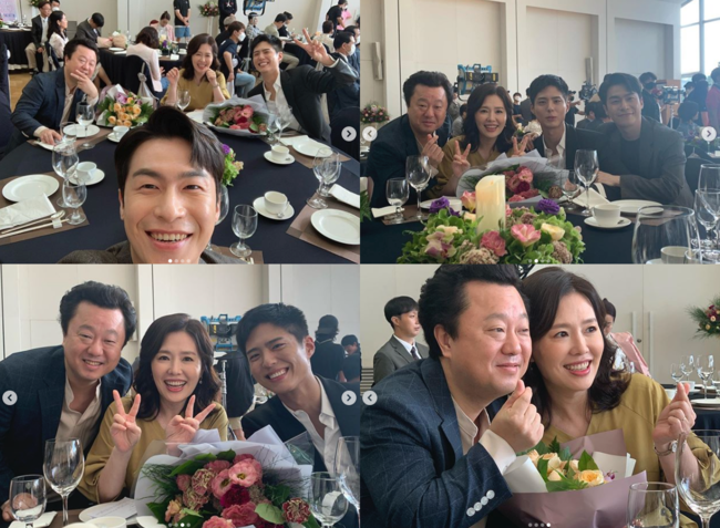 Actor Lee Jae-won chewed on the memories of the TVN Record of Youth filming.On the 26th, Lee Jae-won added a #Record of Youth hashtag to his SNS with a message saying, Oh...no... time is as fast as a bullet and time together feels sorry.The photos together show Park Soo-young, Ha Hee-ra and Park Bo-gum.Lee Jae-won appeared as a family in Record of Youth with them and met viewers.Before the end of the Record of Youth, I take on-site shots such as Family Portrait to make fans happy.Lee Jae-won met viewers in the Record of Youth by taking on Sa Gyeong-jun, the brother of Park Bo-gum.SNS